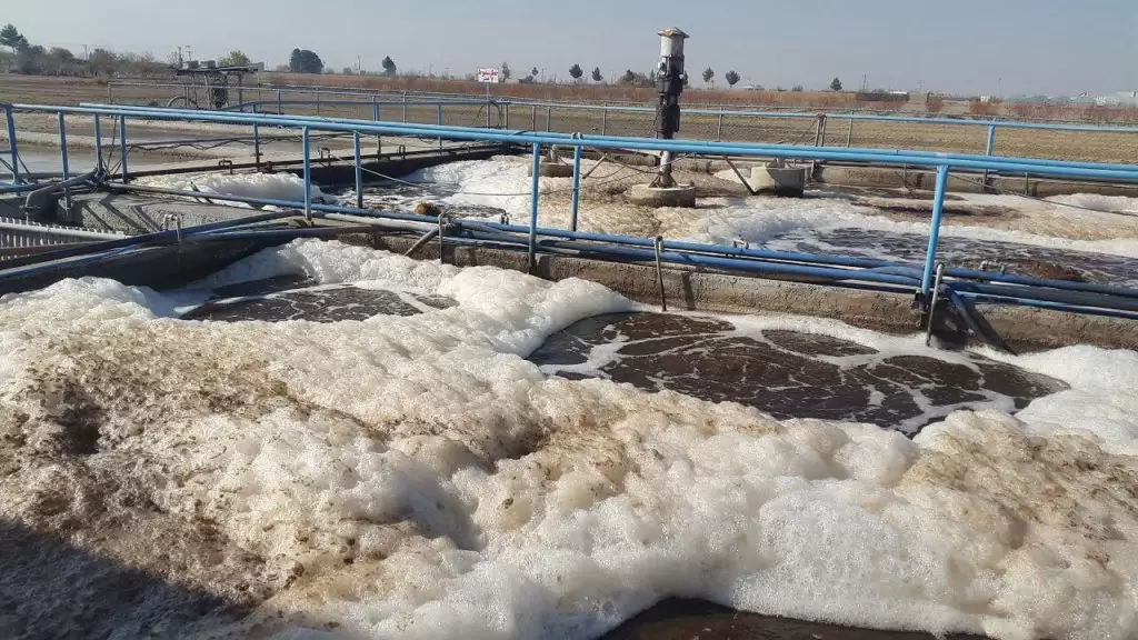 کف در فاضلاب مشکلات بهره برداری لجن فعال